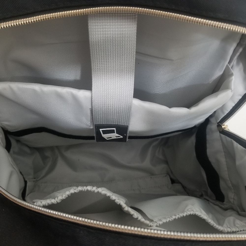 VGUC intricate laptop-friendly backpack w matching lunchbag - Picture 13 of 13